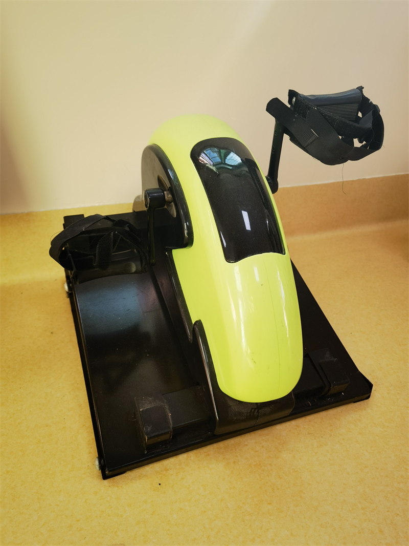 电动脚踏训练器