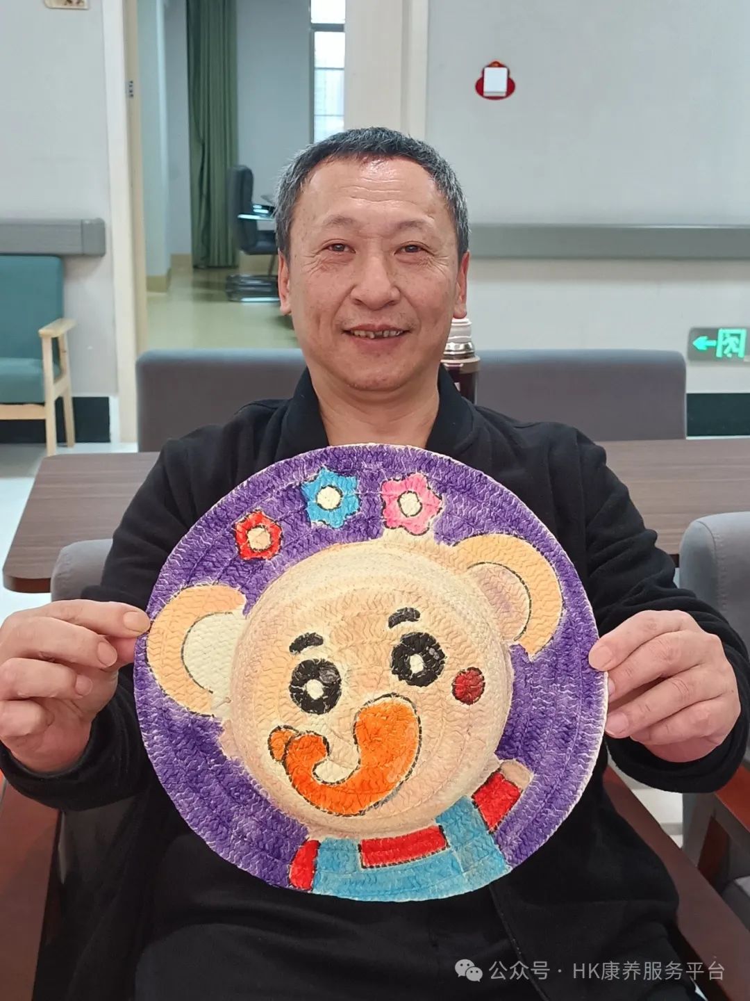 惠康康养|“彩绘春意，趣味草帽”彩绘主题活动