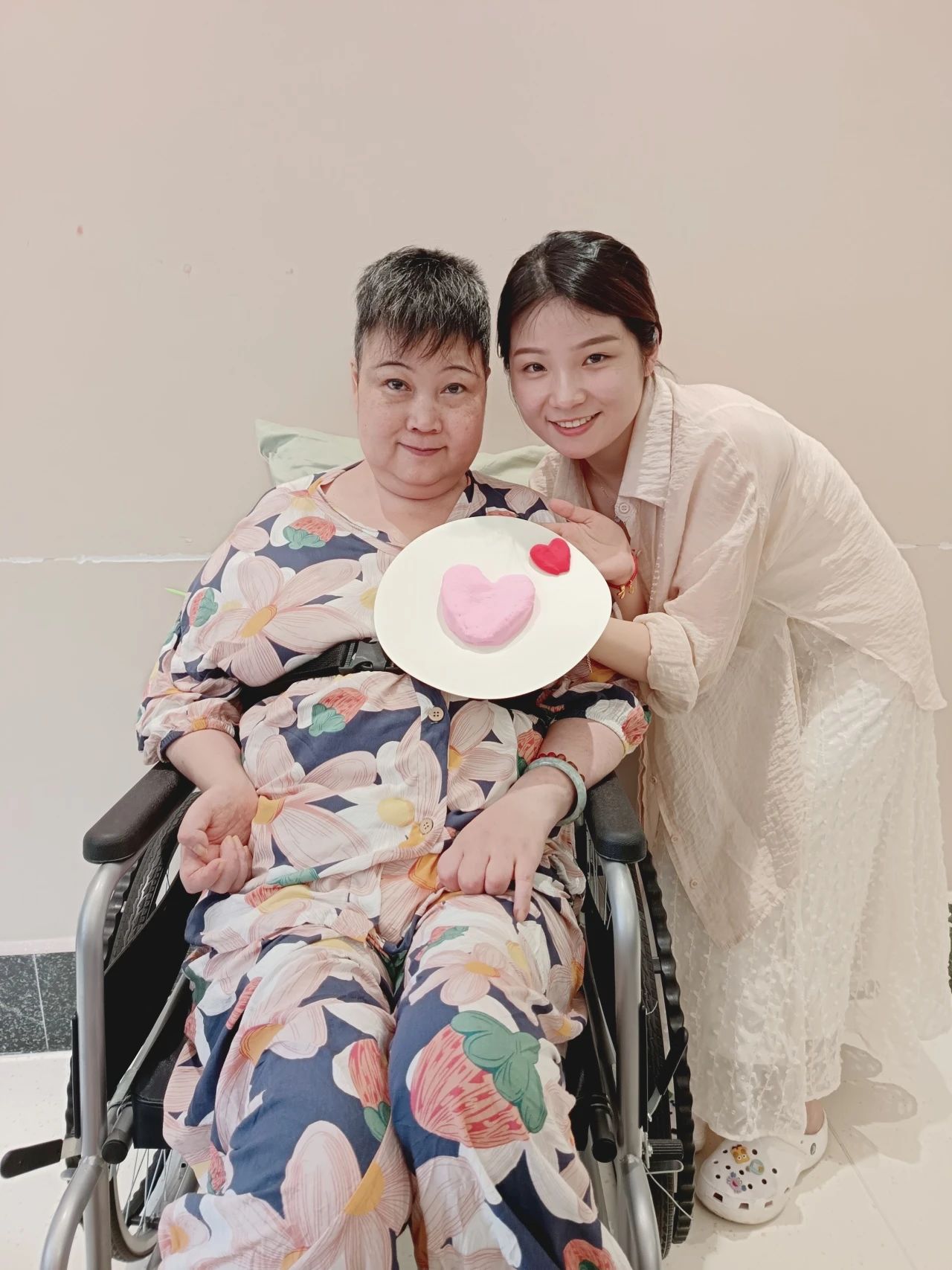 惠康康养|“信手粘来，快乐有泥”粘土DIY创作体验活动